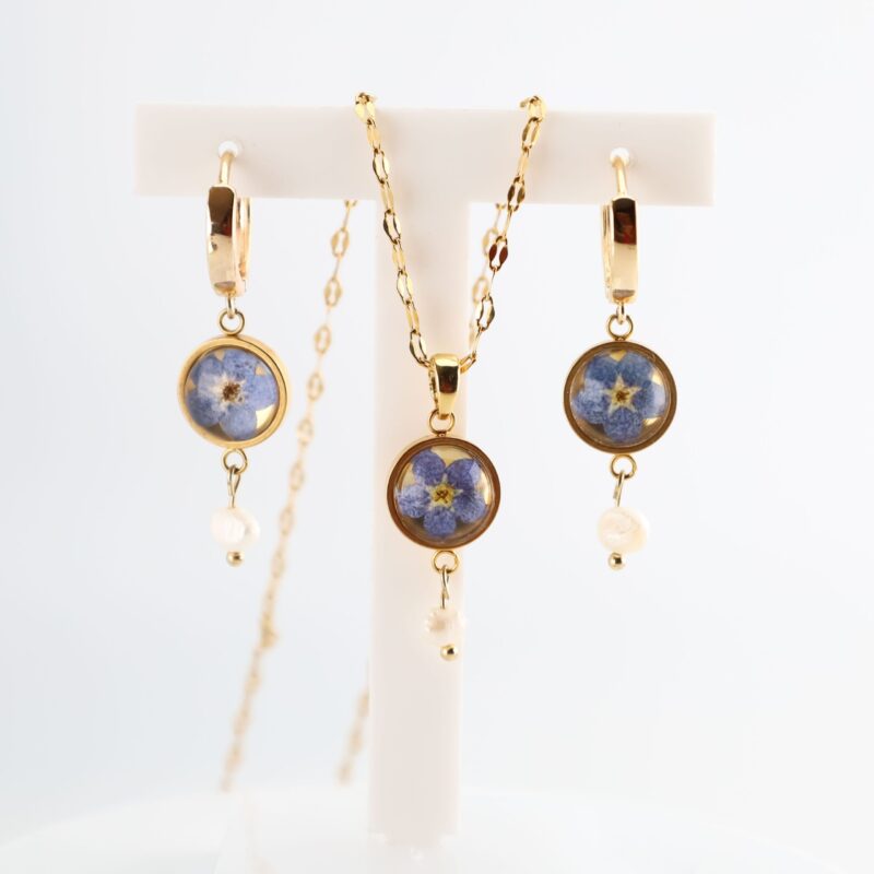 ZESTAW Z NIEZAPOMINAJKĄ I PERŁĄ