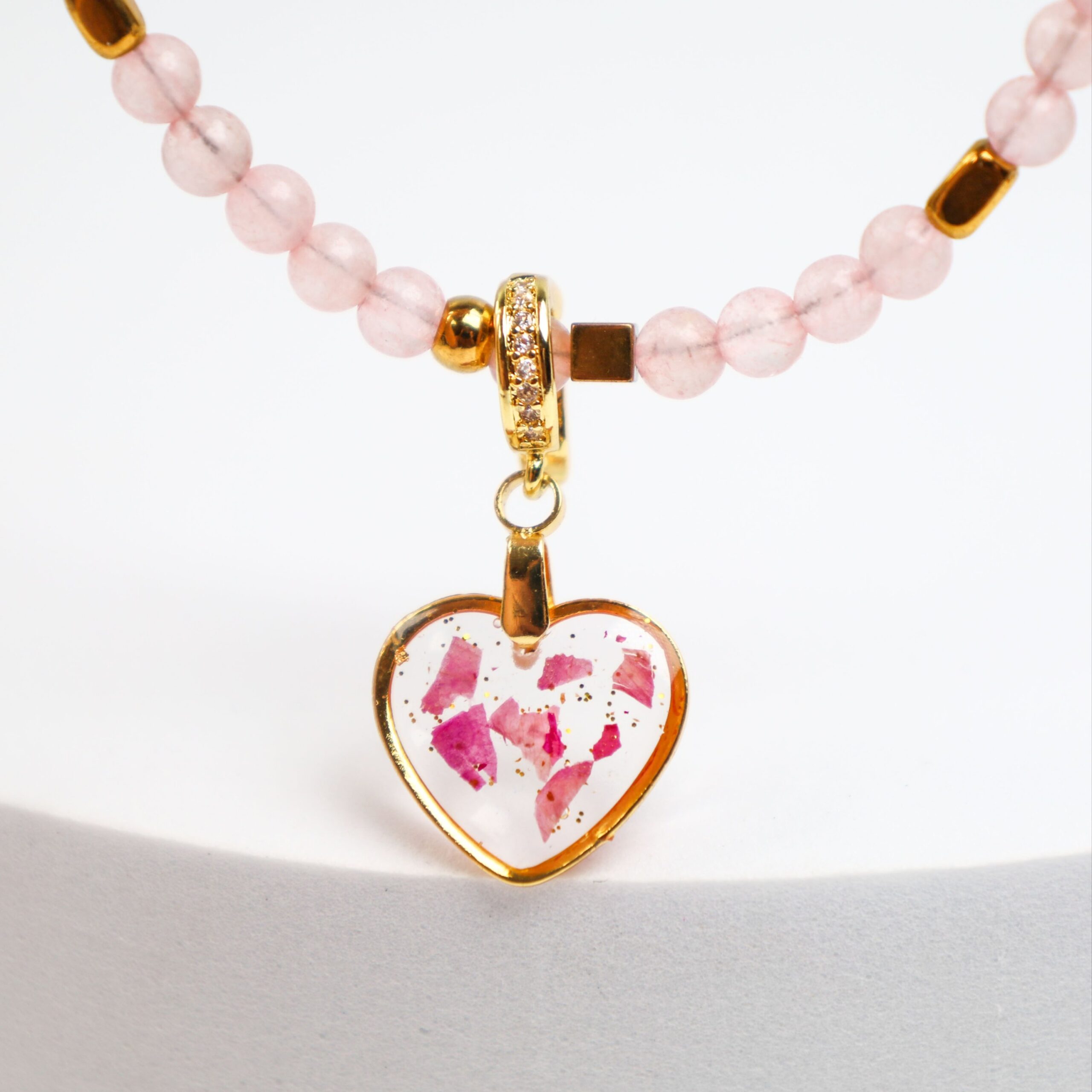 NASZYJNIK KWARC RÓŻOWY Z RÓŻĄ