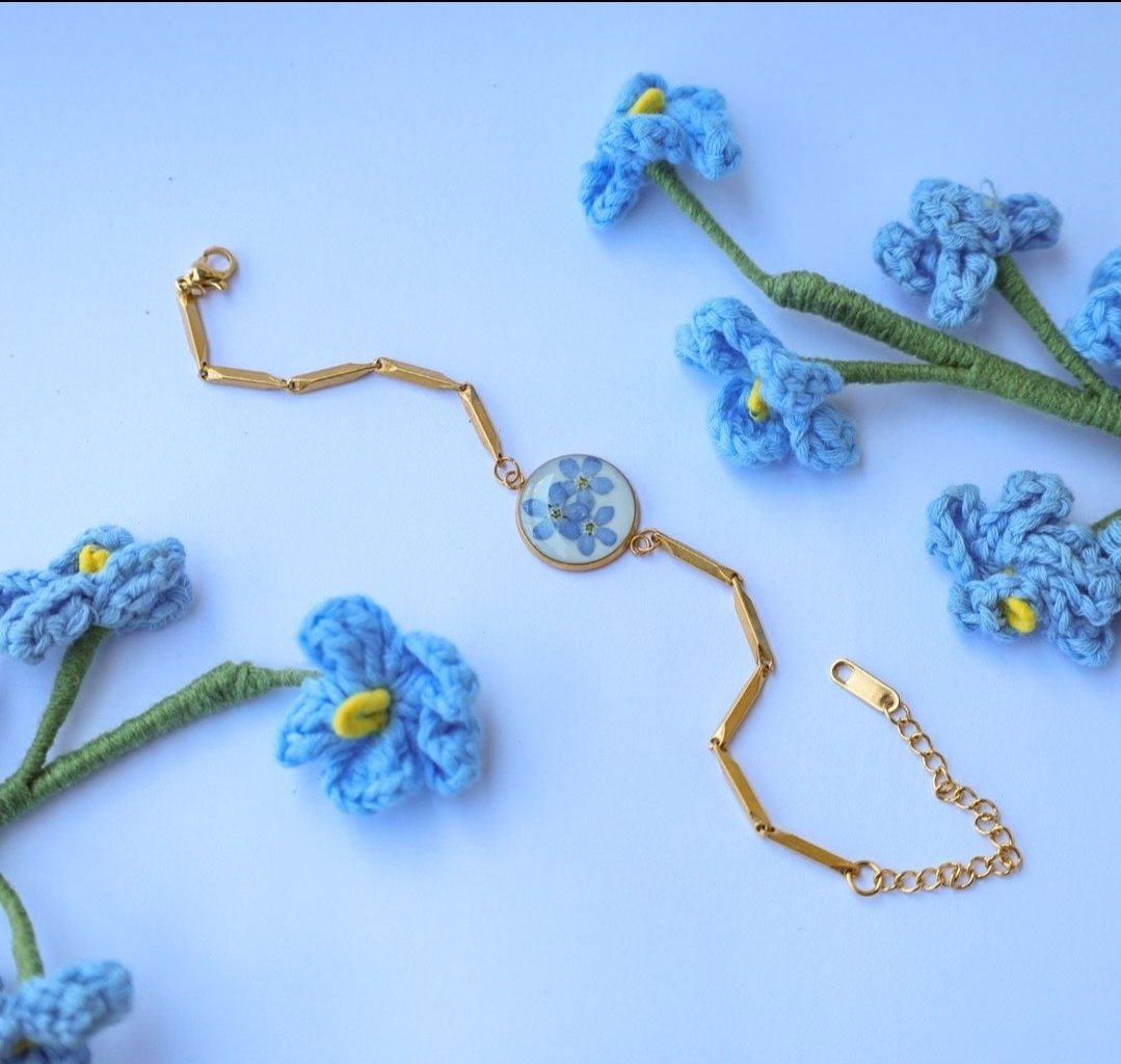 BRANSOLETKA Z NIEZAPOMINAJKĄ