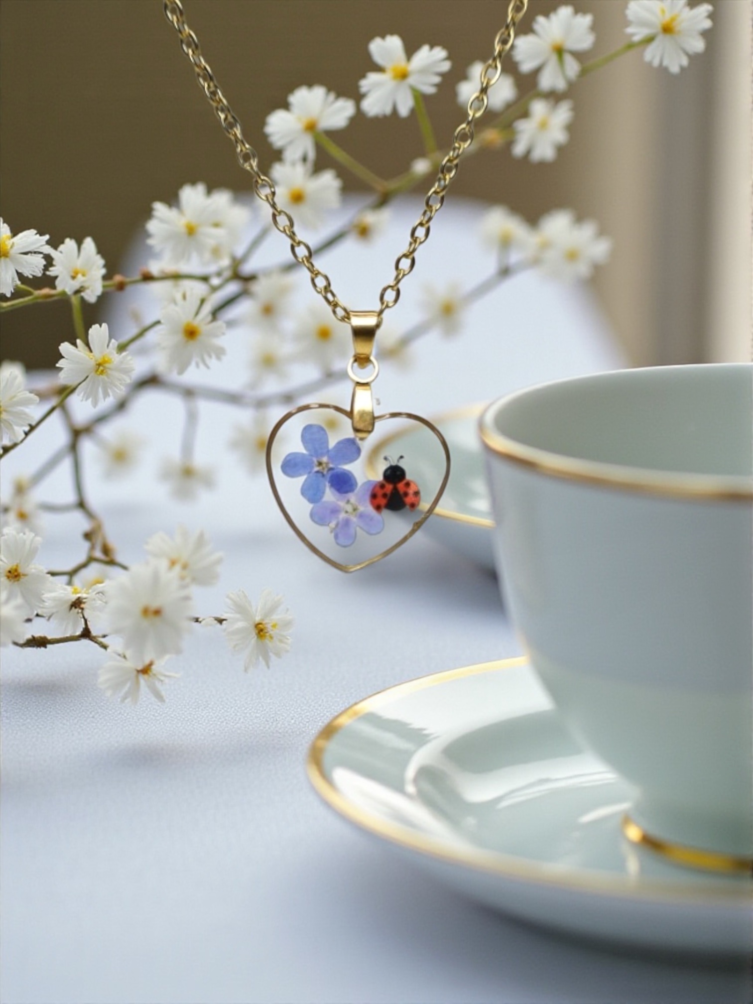 NASZYJNIK BIEDRONKOWE LOVE