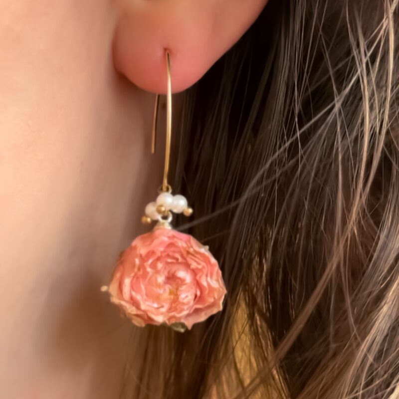 kolczyki z pąkiem róży